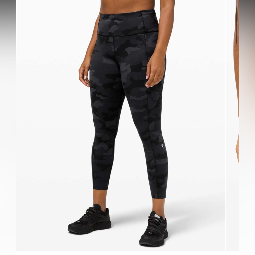 Lululemon Fast and Free Tight II 25" Camo Deep Coal Multi Camo | Size 6